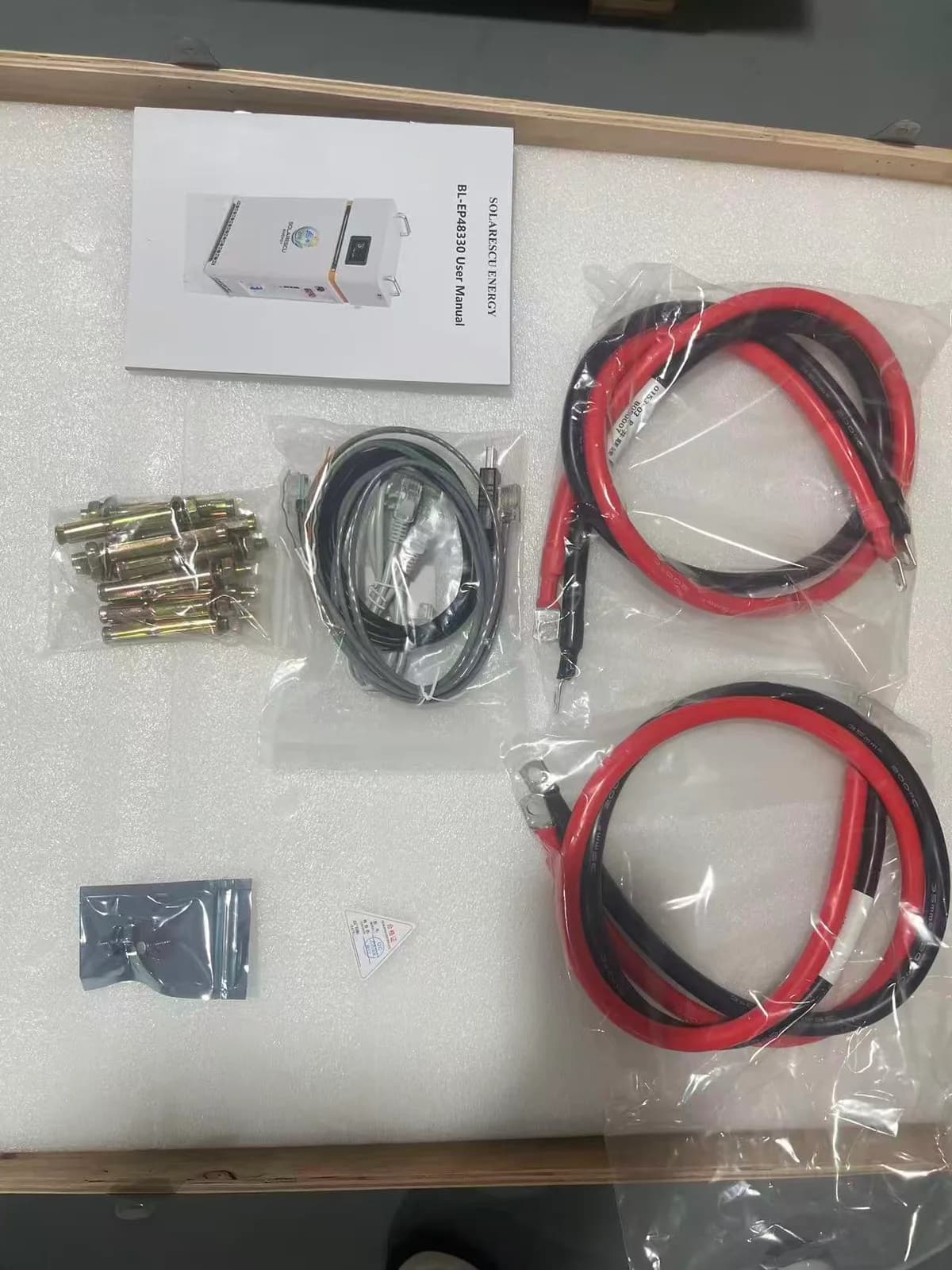 Kit Fotovoltaic Off-Grid Solarescu 4.5 kW: Invertor Growatt SPF 6000 ES Plus 6kW, 10x Panouri N-Type TOPCon 450W (4.5kW), Baterie LiFePO4 17 kWh (51.2V 330Ah) EVE & BMS JK - poza 6
