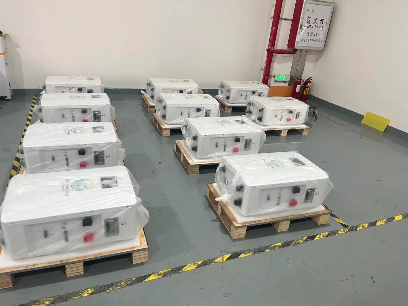 Baterie LiFePO4 48V (51.2V) 206Ah, 10.5 kWh Stocare Rezidențială Solarescu BL-WP48206, Celule EVE Grade A, Smart BMS JK 150A - poza 4