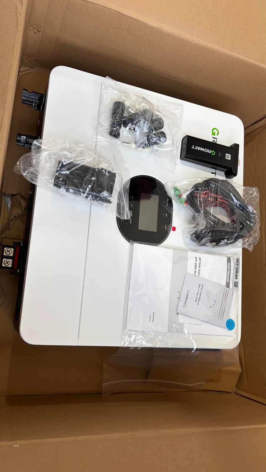 Invertor Solar Hibrid Growatt SPE 12000 ES, 12kW, 48V, Monofazat, 2x MPPT 550V, Modul Shine WiFi-F Pro Inclus - poza 6
