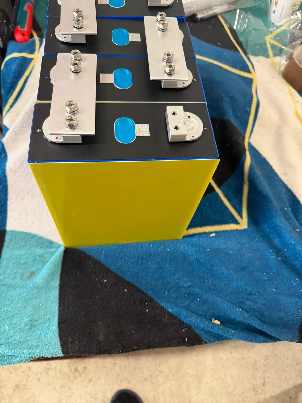Set 4 Celule LiFePO4 EVE MB31 3.2V 330Ah Grade A (Sistem 12.8V / 24V) - poza 3